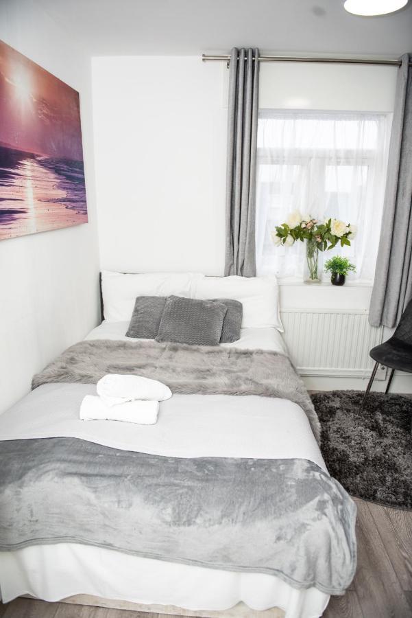 Small But Cozy Studio, Great Tube Connection London Exteriör bild