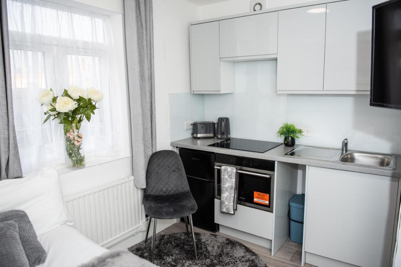 Small But Cozy Studio, Great Tube Connection London Exteriör bild
